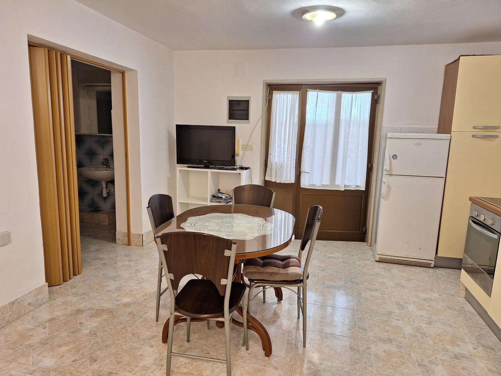 Hana Apartment