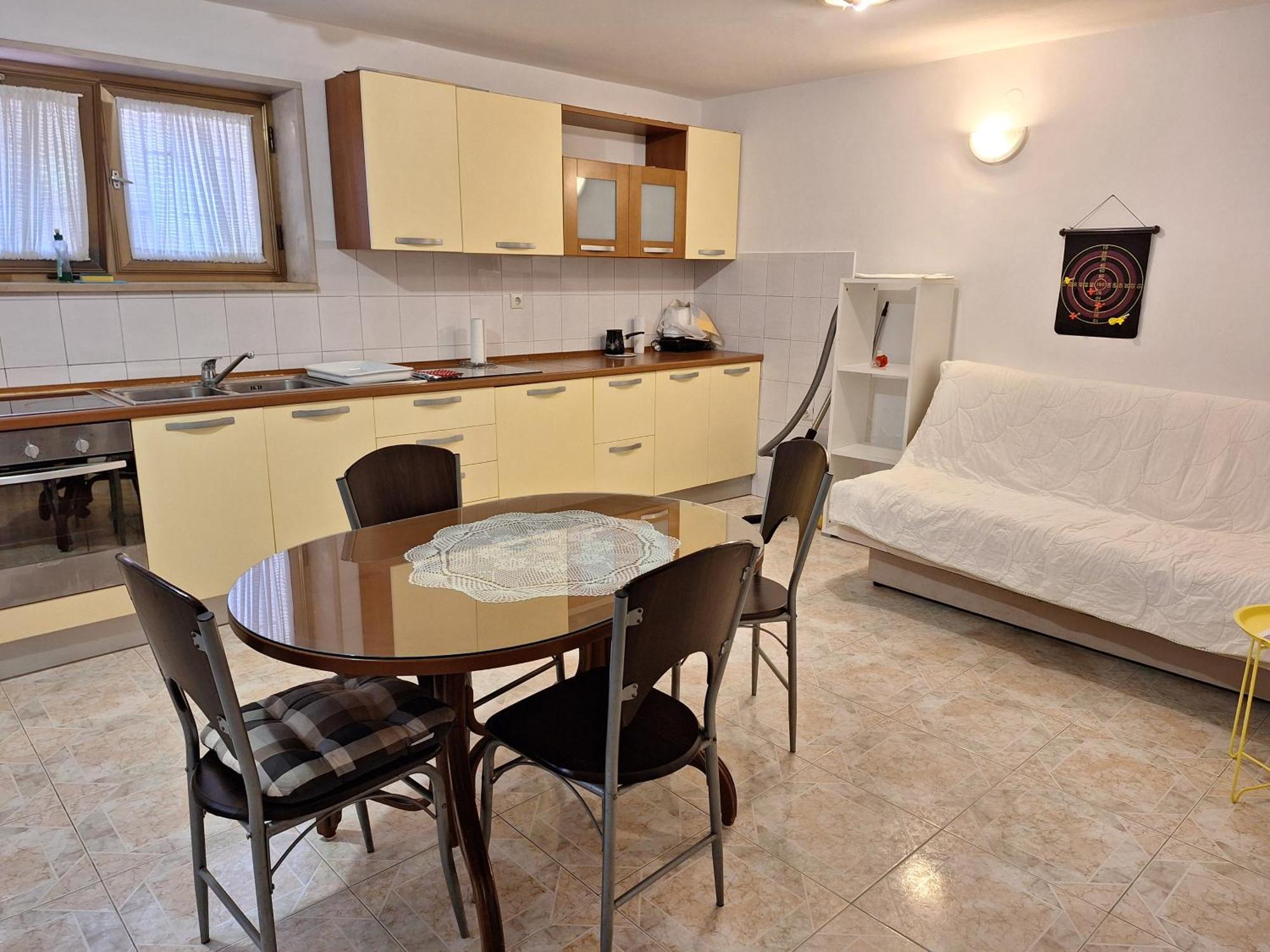 Hana Apartment *